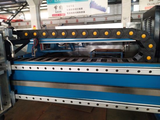 Hiina eksportijad varustama seadmeid leegi lõikamise masinaga