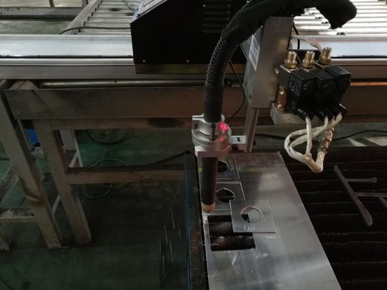 1500 * 3000 kõrgekvaliteetne teisaldatav CNC juhtmeta plasma lõikamismasin